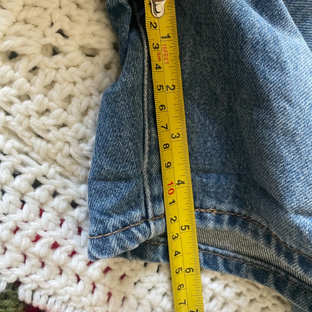 Levi’s Premium Vintage Shortalls - Denim Overall Shorts in Medium Wash - Picture 7 of 11